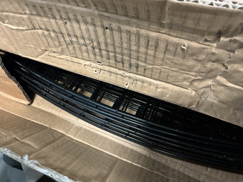 Condition photo showing Good Condition for injopexi garden fence 12 panels 23.6ft (l)×24in (h) decorative garden fences with 12 panels rustproof wire no dig animal barrier fencing dog fence for yard outdoor patio - without fence gate 12 panels 23.6ft(l)-24"(h) - without gate