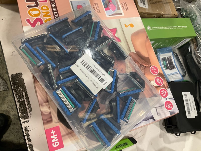 Condition photo showing As Is for 36 Blades Replacement Parts for GL-Fusion 5 Style Razors (Blue-Green), Wet Razors Men's Blades Value Packs