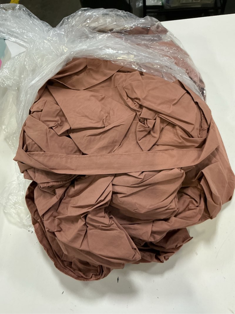 Condition photo showing As Is for quince organic crisp percale duvet cover set, full/queen, clay