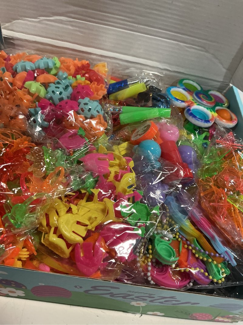 Condition photo showing Good Condition for 600 pcs easter basket stuffers for kids party favors,easter fillers,fidget toys,bulk easter toys,stocking stuffers birthday gifts,carnival treasure classroom prizes box,pinata fillers,easter egg hunt