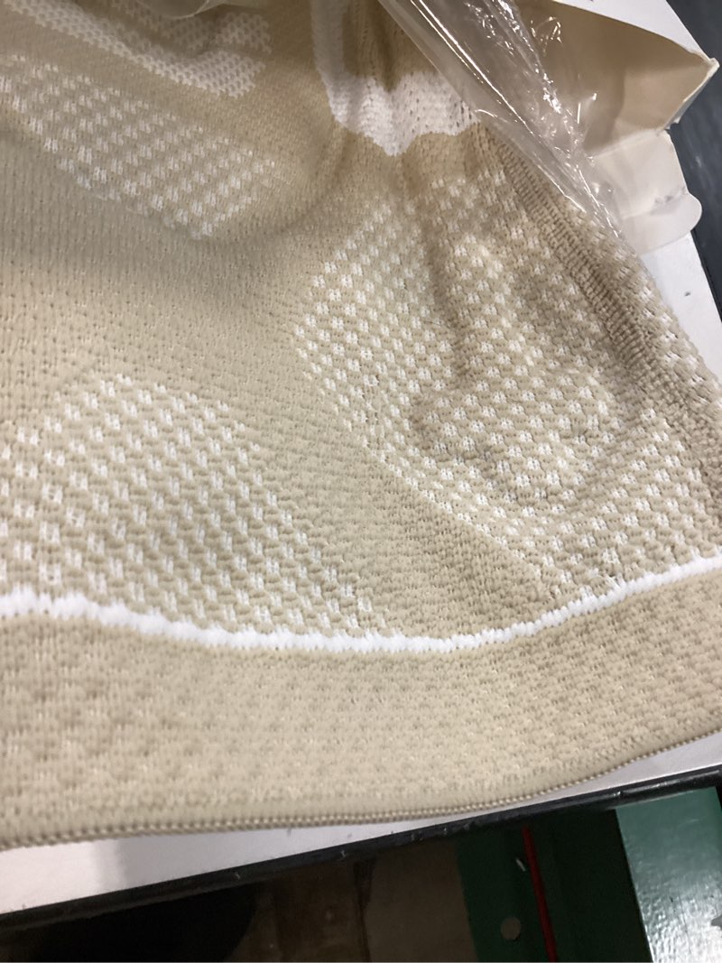 Condition photo showing Good Condition for neenca professional knee brace for pain relief, medical knee compression sleeve, knee support with horizontal knit tech for meniscus tear, acl, arthritis, joint pain, runner, workout small upgraded version - skin