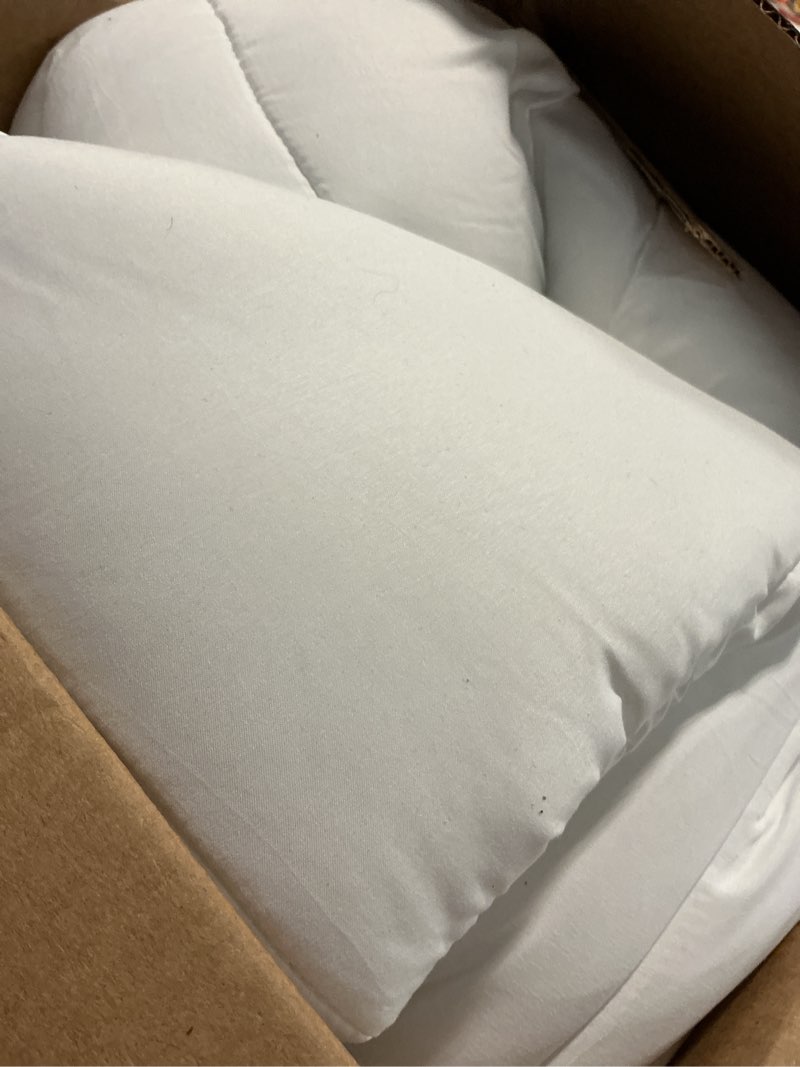 Condition photo showing Good Condition for Ultra Soft Queen Size Mattress Topper - Viscose Made from Bamboo Pillow Top Mattress Pad for Back Pain Relief - Naturally Cooling for Hot Sleepers, Green Green Queen