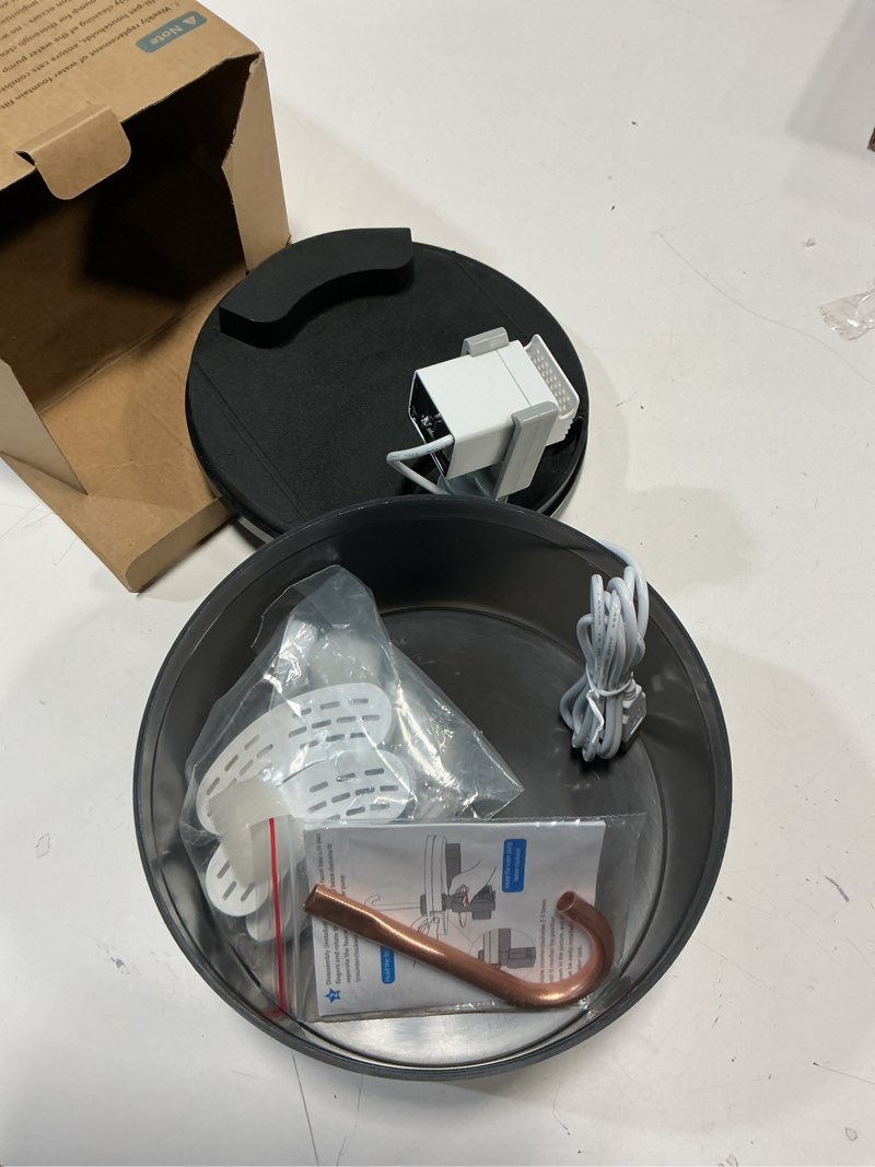 Condition photo showing Good Condition for Cat Water Fountain, 71oz/2.1L Cat Fountain for Drinking with Copper Faucet, MISFANS-Designed Pump & Filter, Plastic Automatic Pet Water Fountain Bowl & Dispenser with 6-Pack Replaceable Filters Cat fountain +6 Filters+6 Sponges (fountain model?S005)