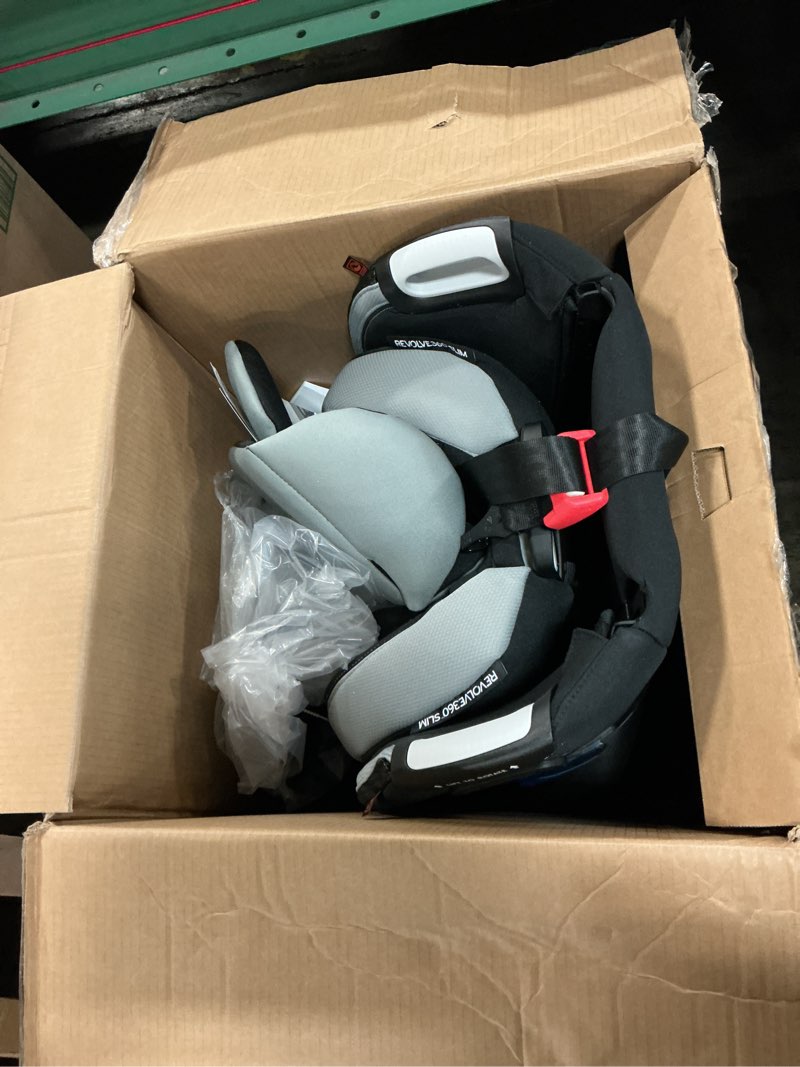 Condition photo showing Good Condition for Evenflo Revolve360 Slim 2-in-1 Rotational Car Seat with Quick Clean Cover (Salem Black)