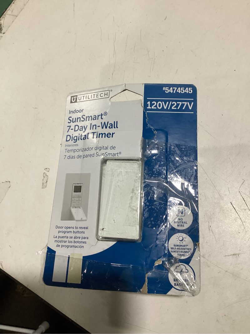 Condition photo showing Good Condition for utilitech 15-amps 120-volt indoor programmable digital lighting timer
