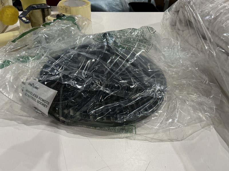 Condition photo showing As Is for led high bay light, 200w 28000lm 5000k high bay led shop light with plug 5' cable and hook ring, ufo high bay led lights for garage gym warehouse workshop b-1 pack