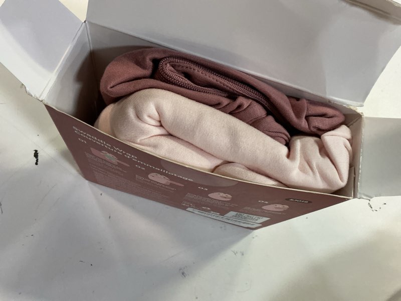 Condition photo showing Good Condition for momcozy swaddles for newborns, quiet fastener swaddle suitable for infant 0-3 months, new-parent-friendly sleep sack, reduce startle reflex, newborn boys girls registry essentials, 2-pack, bloom bloom one size (0-3 months)