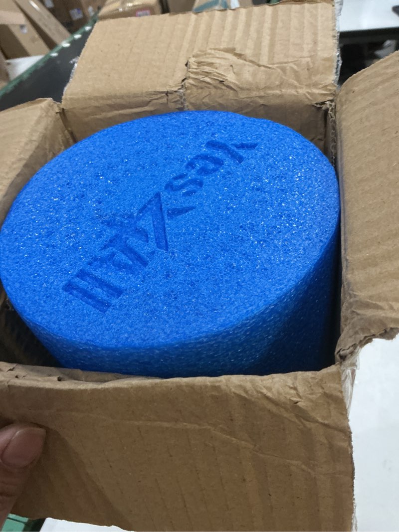 Condition photo showing Good Condition for yes4all medium firm round pe foam roller 12, 18, 24, 36 inches for pilates, yoga, stretching, balance & core exercises blue 24-inch