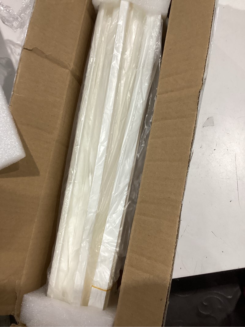 Condition photo showing Good Condition for 4pcs mahjong racks with pushers (white), american mahjong all-in-one tile rack with pusher combo