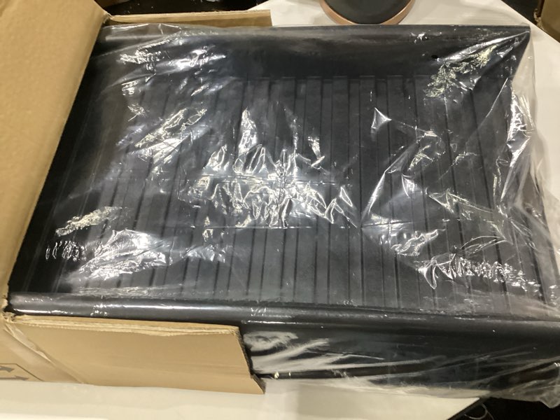 Condition photo showing Good Condition for pawstep 50524 61" portable folding pet ramp, black