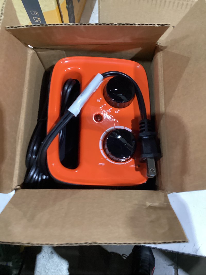 Condition photo showing Good Condition for shinic Portable Space Heater with Thermostat, 1500W Small PTC Ceramic Office Heater for Indoor use, 2S Fast Heating, Overheat & Tip-Over Protection, ETL Listed for Home Pets (Orange)