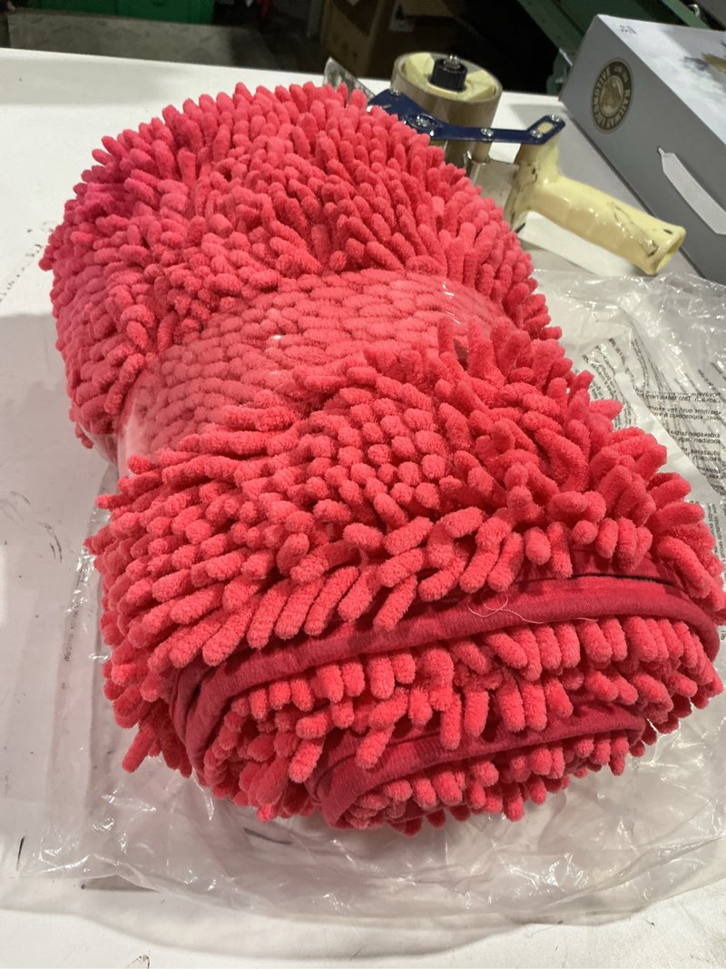 Condition photo showing Good Condition for Smiry Luxury Chenille Bathroom Rugs 36x24, Extra Soft and Absorbent Shaggy Bath Mat, Machine Washable, Non-Slip Plush Carpet Runner for Tub, Shower, and Floor, Home Decor Accessories, Hot Pink 36'' x 24'' Hot Pink