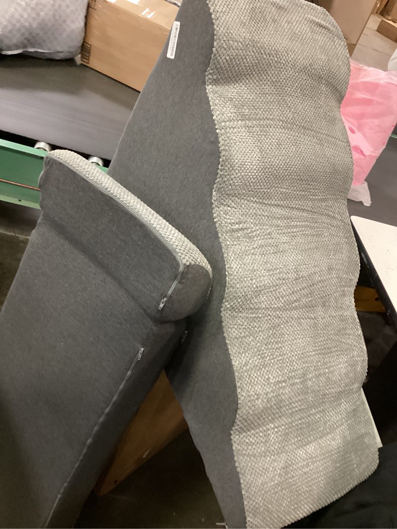 Condition photo showing Good Condition for Dog Stairs & Steps for High Beds 30-36 Inches Tall for Small Dogs, LitaiL Pet Stairs/Steps for Beds 30 Inches High, Non-Slip Dog Ramps for Older Cats 29.1H 6-Step Dark Grey with Dog Bed