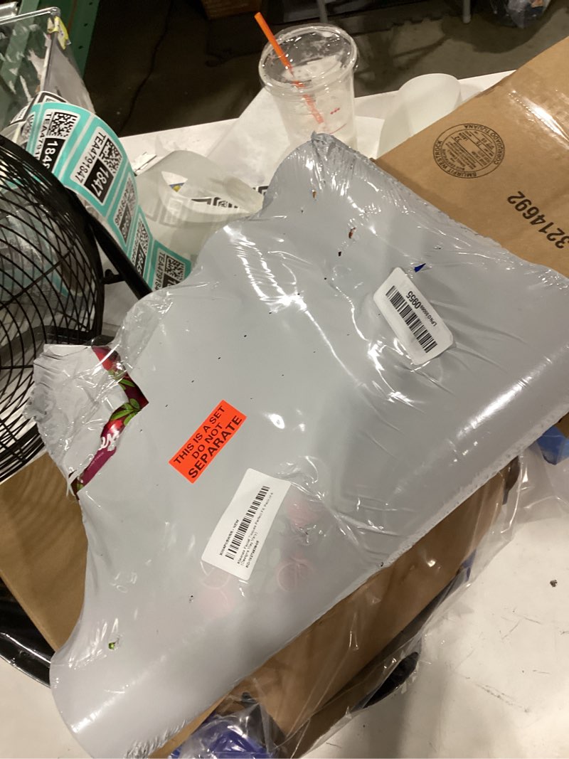 Condition photo showing As Is for incomplete kleenex facial tissues perfect fit, pack of 6 (designs may vary)