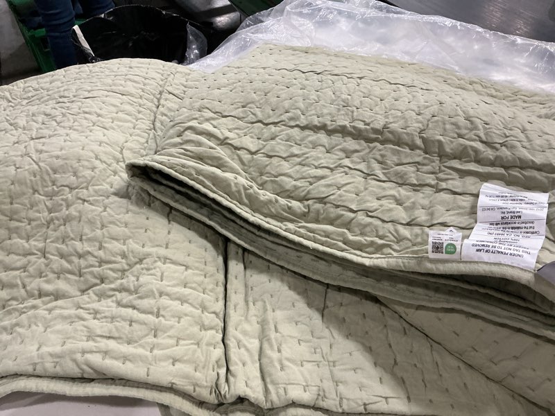 Condition photo showing As Is for (king, color willowleaf)european linen cotton stitch quilt set(quince)