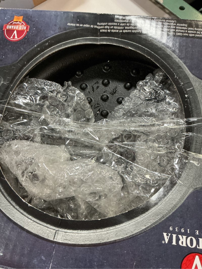 Condition photo showing Good Condition for victoria 4-quart cast-iron dutch oven with lid and dual loop handles, seasoned with flaxseed oil, made in colombia