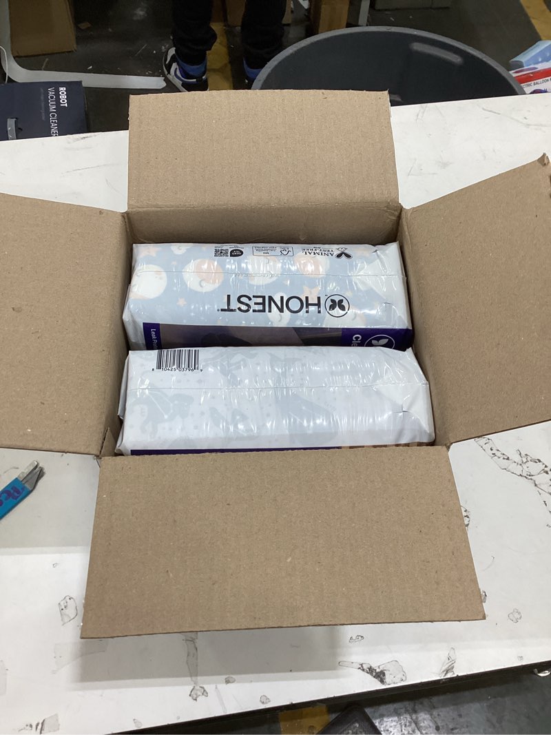 Condition photo showing New/Like New for The Honest Company Comfort Dry Disposable Overnight Diapers for Sensitive Skin, Hypoallergenic, Baby Cozy Cloud and Star Signs Design Club Box Size 5 (27 lbs) 40 Count Size 5 40