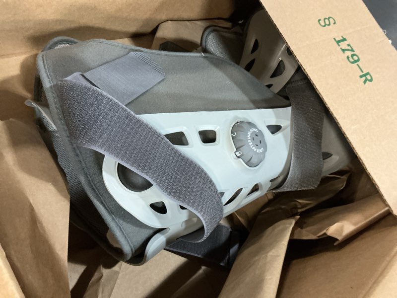 Condition photo showing As Is for aircast airselect walker brace/walking boot (elite, short and standard) large standard