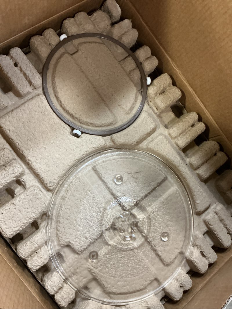 Condition photo showing As Is for mainstays™  horno microonda