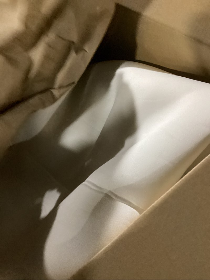 Condition photo showing Good Condition for Golf Impact Screen with Upgraded Grommet Slings, 3D Air Mash Golf Simulator Impact Screen for Training, Golf Simulators Hitting Mat for Home, Indoor, Outdoor 8.2 ft x 6.5 ft (98'' x 78'')