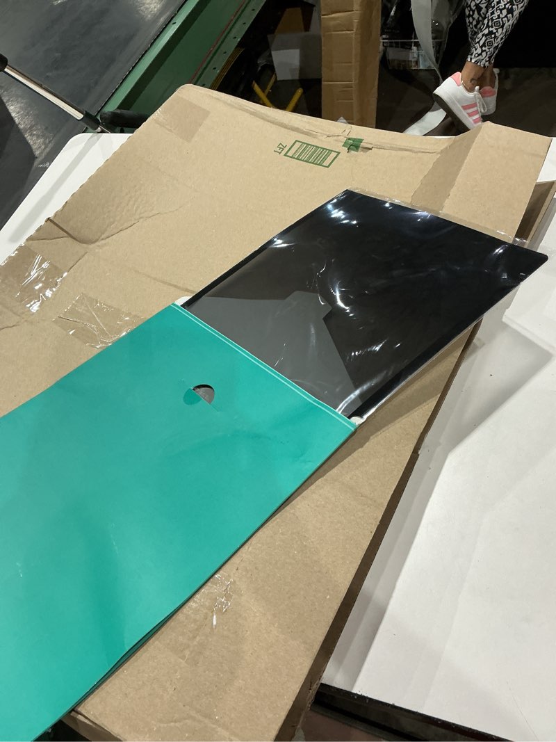 Condition photo showing Good Condition for zoegaa removable 24 inch imac privacy screen filter (2021-2024, m1, m3, m4 chip), computer monitor privacy screen for imac 24 inch and anti-spy anti blue light glare filter