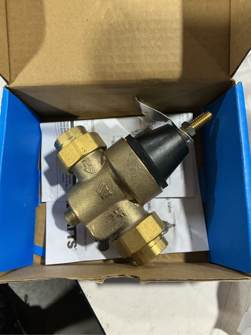 watts lfn45 copper 3/4-in fnpt pressure reducing valve