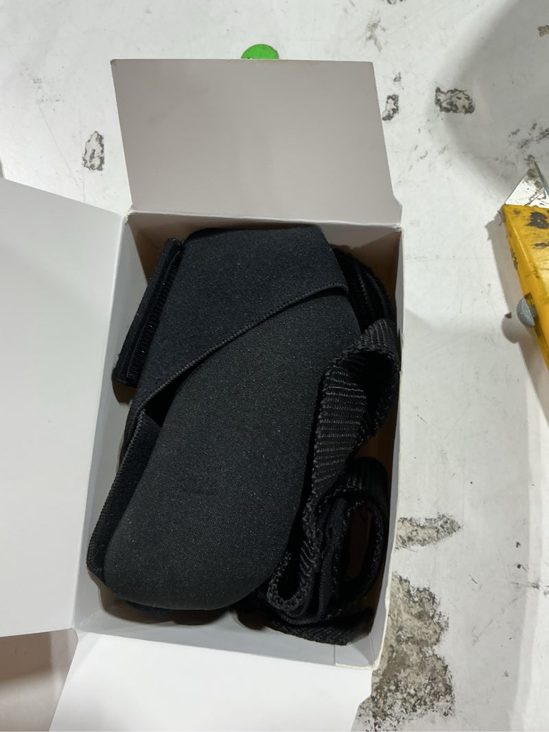 Condition photo showing Good Condition for 5702957 arm sling, adjustable shoulder strap with 4-lab lock, breathable fabric for all-day comfortable, black (large: height 5'10"-6'4",weight 180-235 lb)