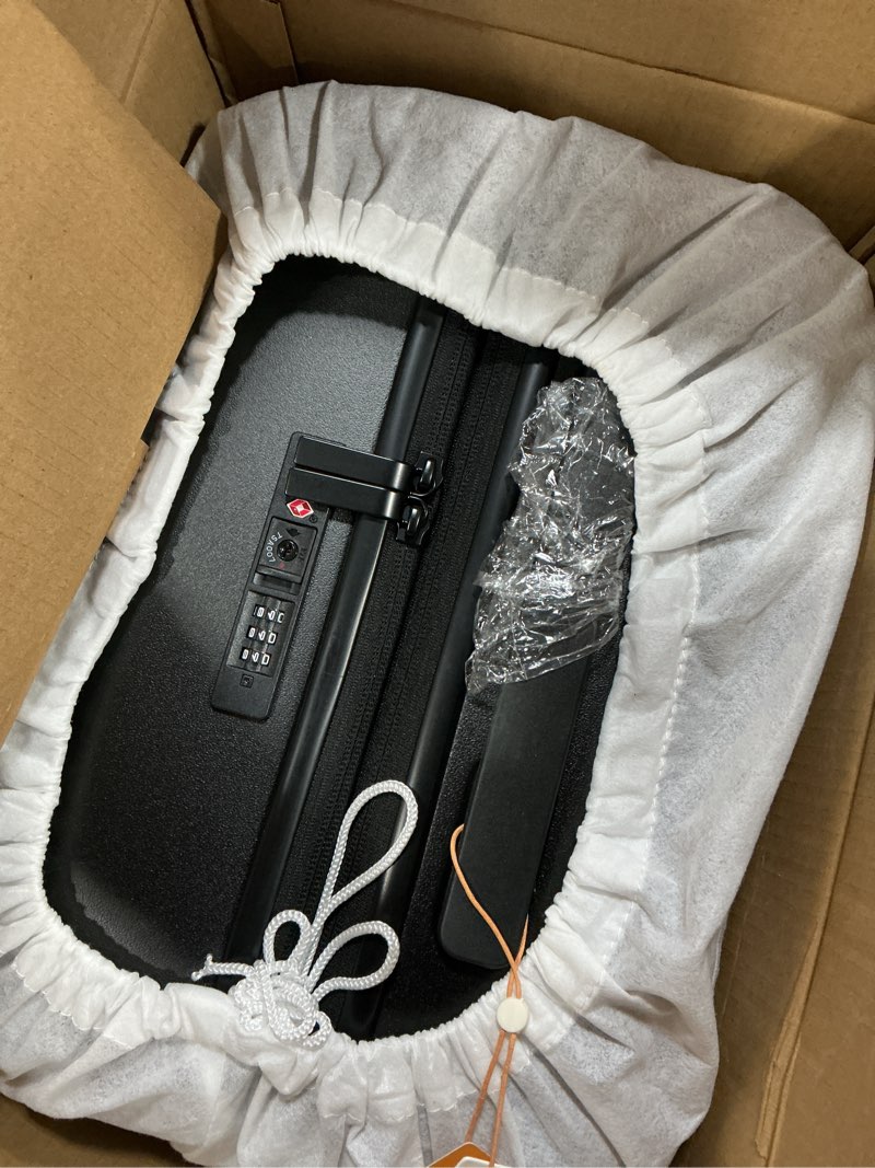 Condition photo showing New/Like New for Expandable Carry-On Suitcase, Black(one size:23 inch)