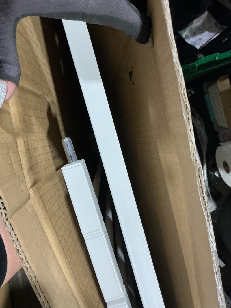 Condition photo showing Good Condition for babelio safety gate door fits for stairs, narrow and wide doorways with auto close, easy install, no drilling, pressure mounted for baby, child, pets, dog/puppy, 26''-40'', white white 30"tall 26"-40" wide