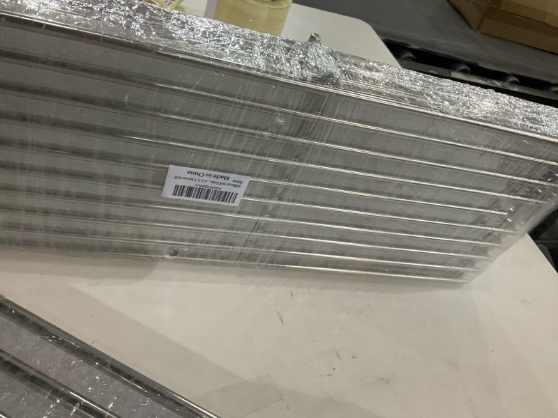 https://lotting-media.assets.bidfta.com/lotting_e780fab8-96fc-4d66-ba41-8da3acdf2d22