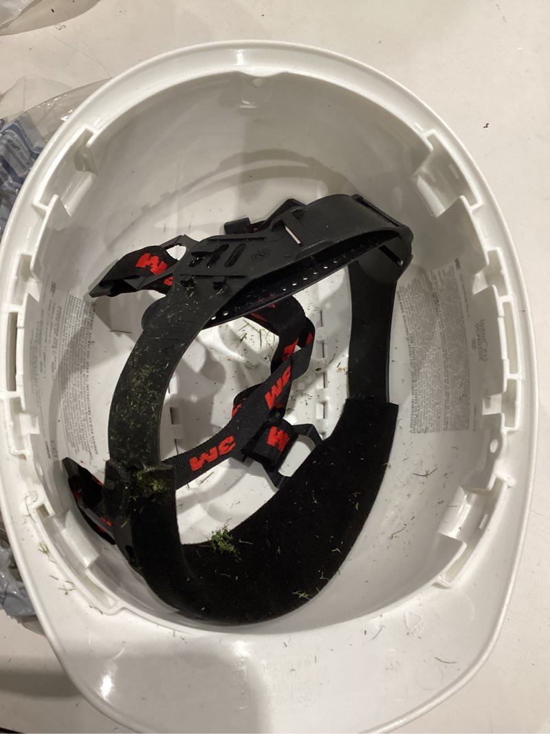 Condition photo showing As Is for 3m pinlock hard hat white vented