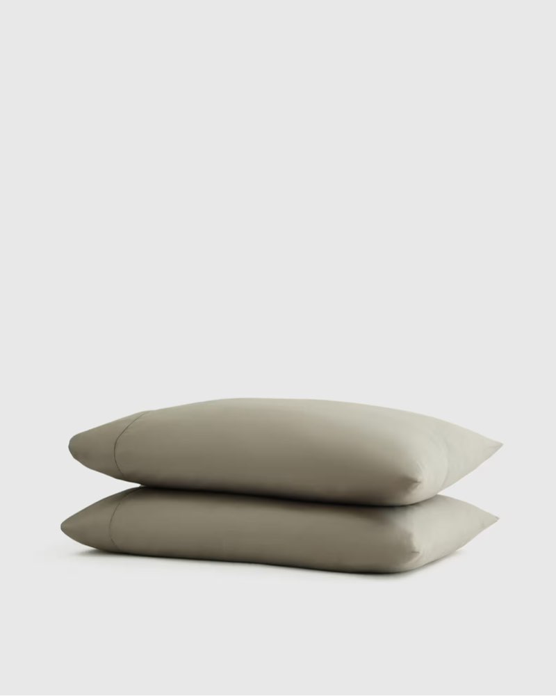 signature giza cotton sateen pillowcase set dried sage size: king quinse