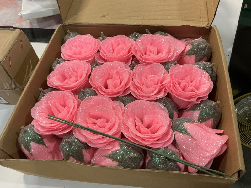 Condition photo showing New/Like New for glitter roses bouquet,30pcs pink roses artificial flowers fake sparkling roses for wedding bouquet party christmas home decor(light pink)