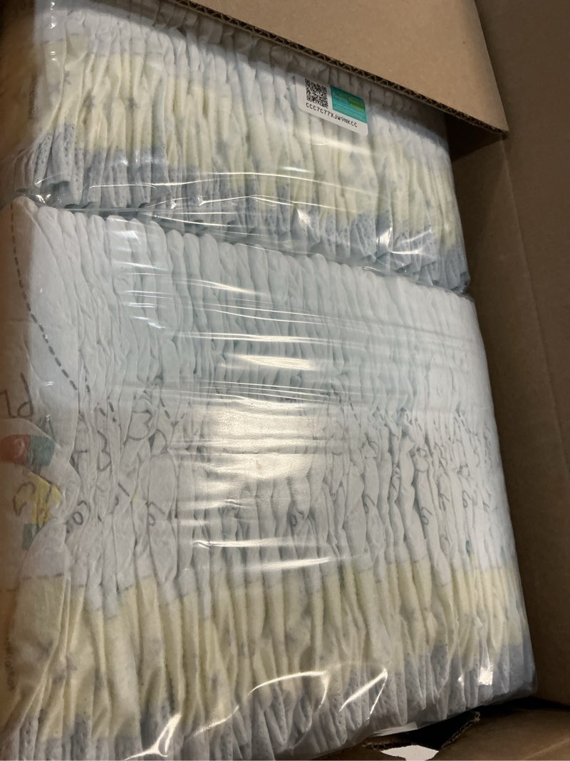 Condition photo showing New/Like New for pampers swaddlers diapers, size 5 (20-37 lbs), 132 count, absorbent, keeps baby dry and comfortable, skin safe disposable baby diaper (packaging may vary) size 5 132