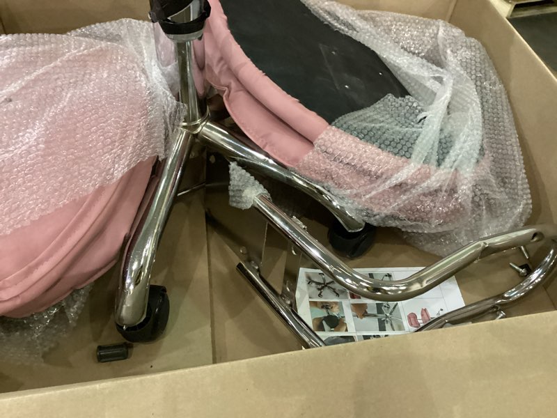 Condition photo showing As Is for Pink chair