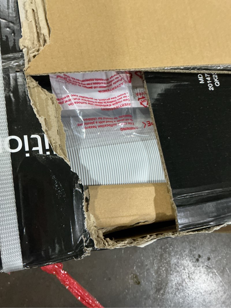 Condition photo showing Good Condition for lg 8000 btu (doe) / (12000 ashrae) portable air conditioners cools 350 sqft easy install & wifi app remote eco-friendly, quiet small & medium room air conditioner ac unit home gray lp0823gssm