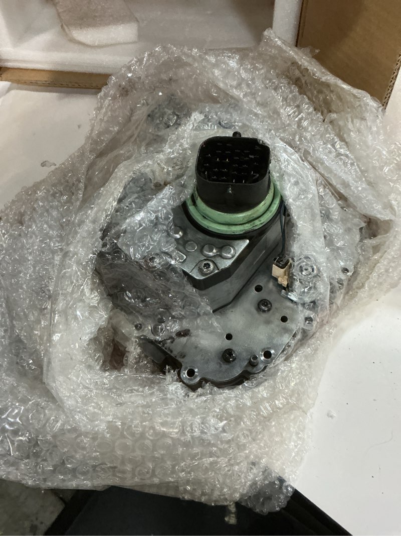 Condition photo showing Good Condition for 62te 6 speed transmission valve body with solenoid pack for 2008-2014 chrysler town & country/dodge grand caravan/jeep commander oe# u262835a 5078723ad 20600109ab