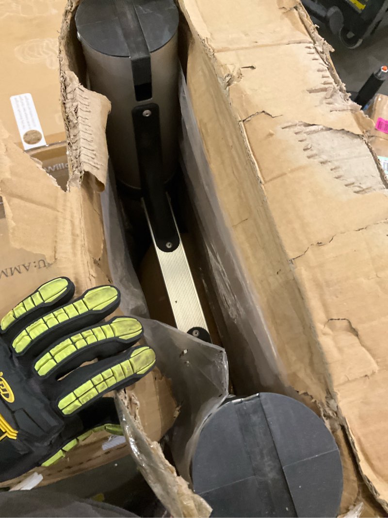 Condition photo showing As Is for Hook telescopic ladder with bar