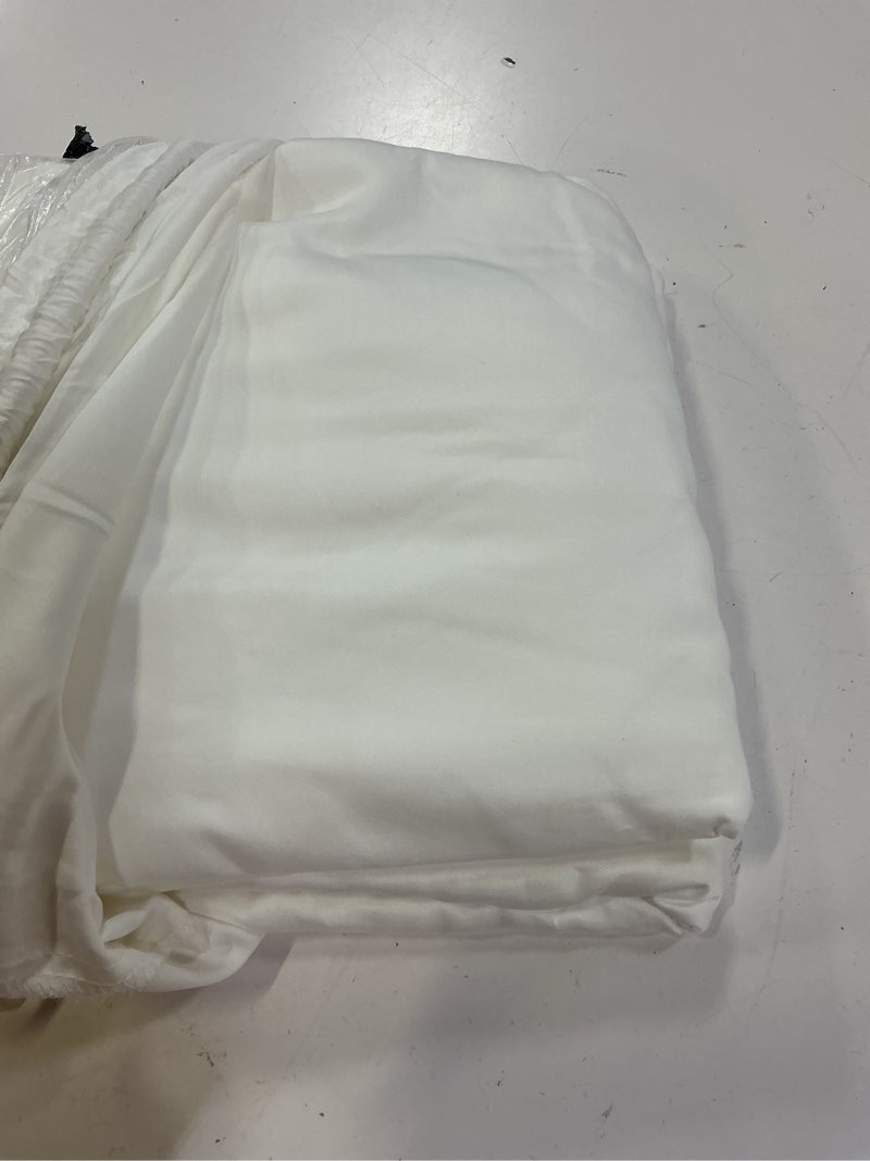 Condition photo showing Good Condition for bamboo duvet cover, king/cal king, white