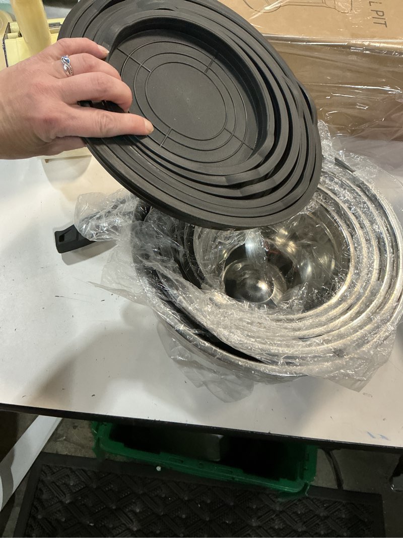 Condition photo showing New/Like New for inmorven mixing bowls with lids set, airtight lids, 6 piece stainless steel metal nesting storage bowls, non-slip bottoms, large prep metal mixing bowls for kitchen, black