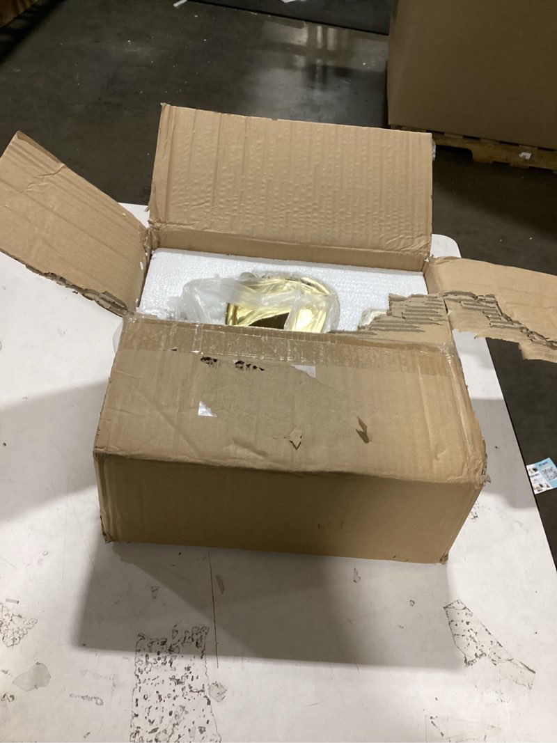 Condition photo showing Good Condition for Nattol Wall Mount Metallic Gold Flower Vase, Ceramic Hanging Planter with Teardrop Shape, Set of 3 Contemporary Oval Plant Pots