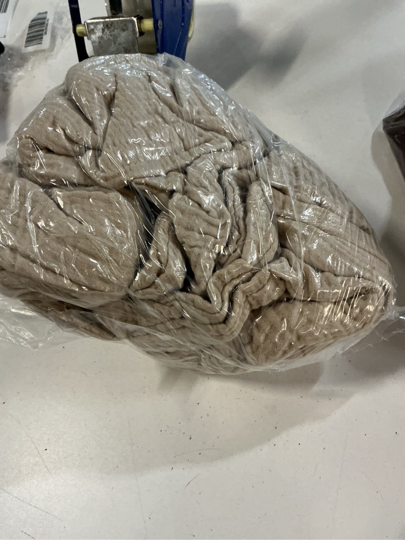 Condition photo showing Good Condition for organic airy gauze sham set, standard, dune
