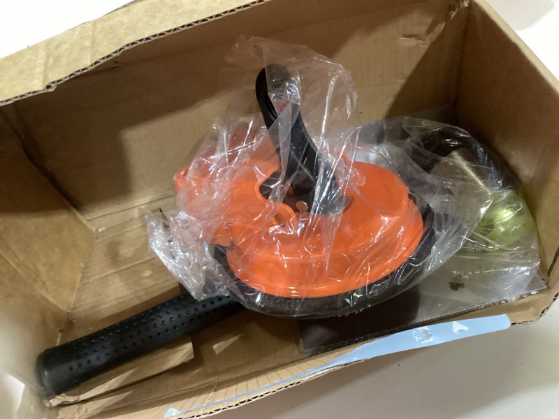 Condition photo showing Good Condition for floor gap fixer tool kit to close floor gaps, suction cup gap puller with 5 reusable sticky pads & rubber mallet, heavy duty repair tool, laminate flooring tools, vinyl floor repair kit, gap tool