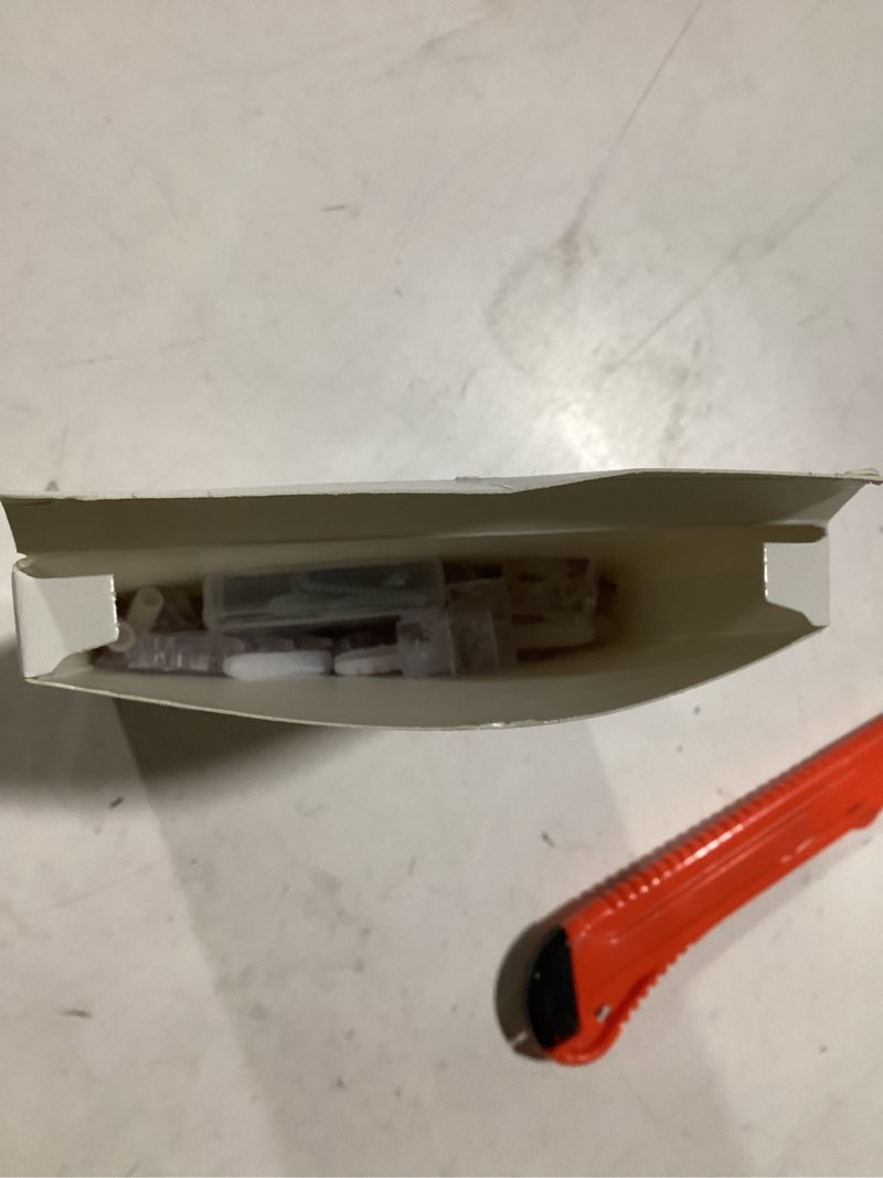 Condition photo showing New/Like New for Blulu 20 Pack Mirror Holder Clips for 6 mm in (6/25) Glass Mirror Hanging Kit for Wall Mounting Hanging Retainer Fasteners with Screw and Anchors for Fixing Cabinet Door(Classic Style)