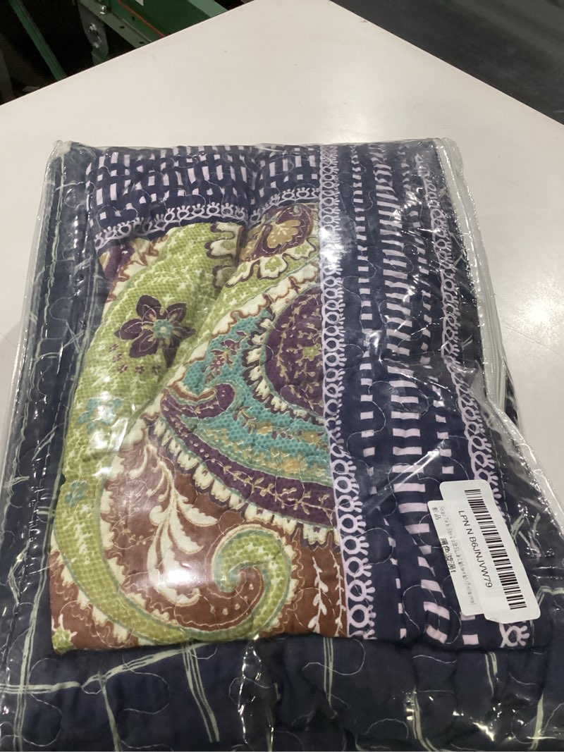 Condition photo showing New/Like New for Secgo Twin Comforter Set for Bed - 100% Cotton Quilts Twin Size, Black Bedspreads with 2 Pillow Shams, Patchwork Reversible Lightweight Bedding