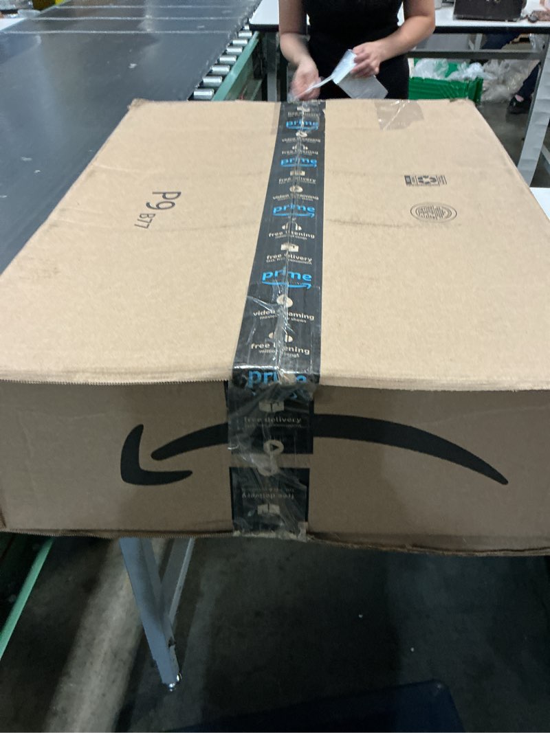 Condition photo showing New/Like New for bio tek 10 x 7 x 8 inch gable boxes for party favors, 25 attractive gift boxes - with built-in handle, greaseproof, kraft paper gable boxes, for birthday parties and weddings
