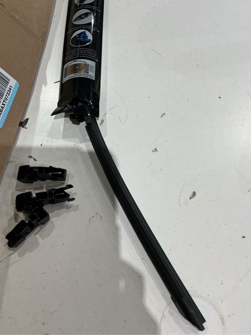 Condition photo showing As Is for bosch evo24 evolution beam wiper blade; 24" - single evo24 (24")