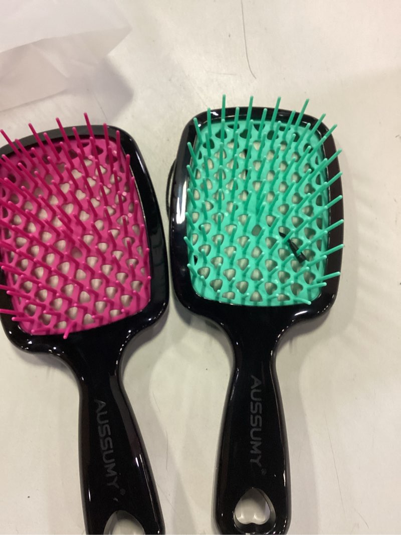 Condition photo showing Good Condition for 4 Pack Vented Detangling Hair Brush - Detangler Hairbrush with Soft Bristles for Effortless Tangle Free - Ideal for Wet Dry or Curly Damaged Hair for Women Men Kids 4 Pack Vented Hair Brush Black+Pink+Green+Magenta