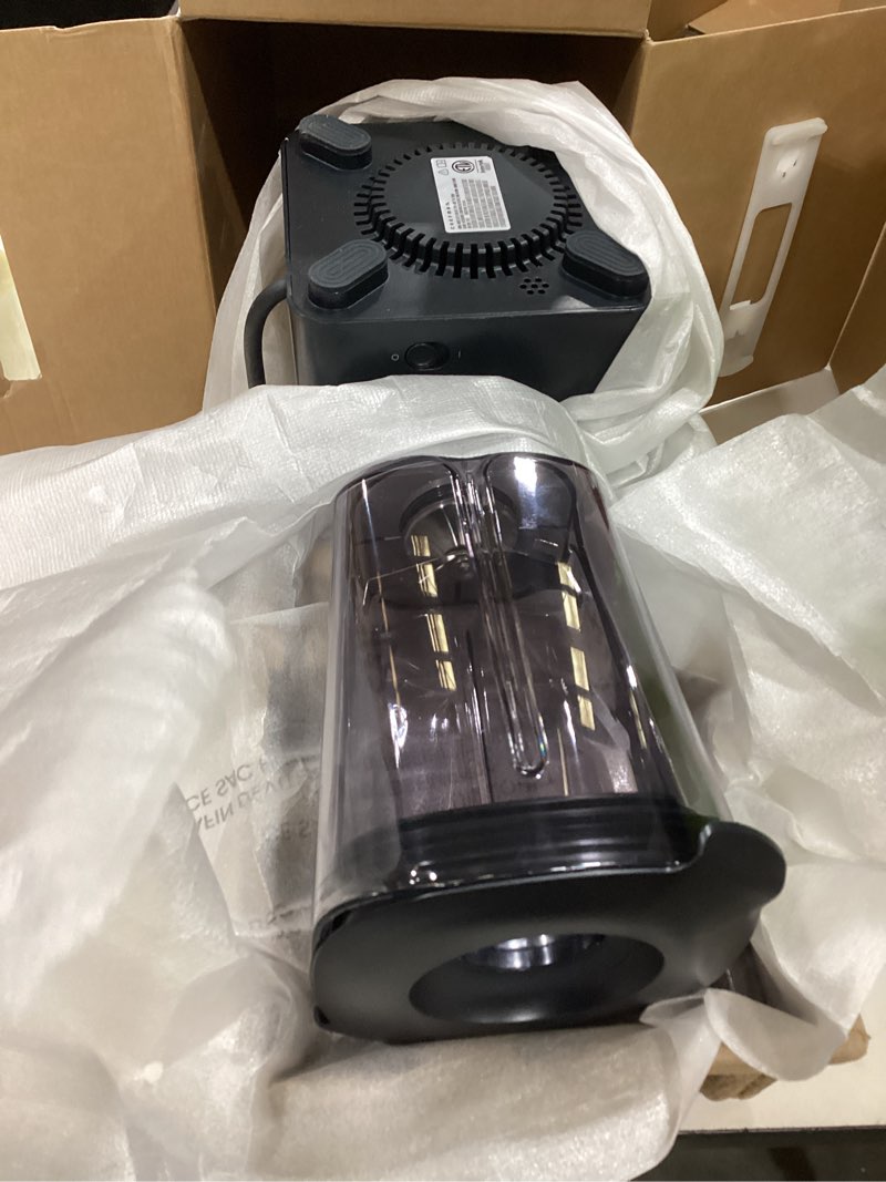 Condition photo showing Good Condition for chefman obliterator 48 oz countertop blender for smoothies, 1380w motor to crush ice, nuts, and frozen fruit with stainless steel blade, auto blend function, includes 20 oz travel jar