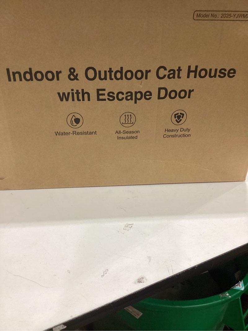 Condition photo showing New/Like New for heated cat house for outside, waterproof awning & escape door heated cat houses for indoor/outdoor c